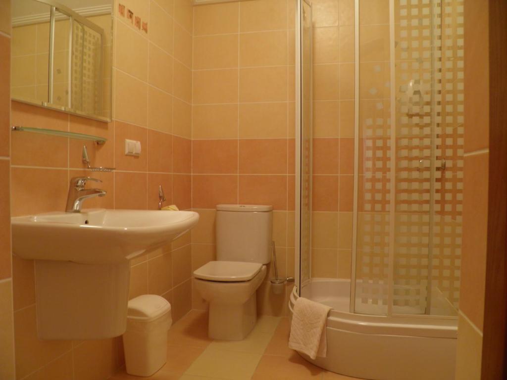 Magnat Hotel Muncaci Cameră foto